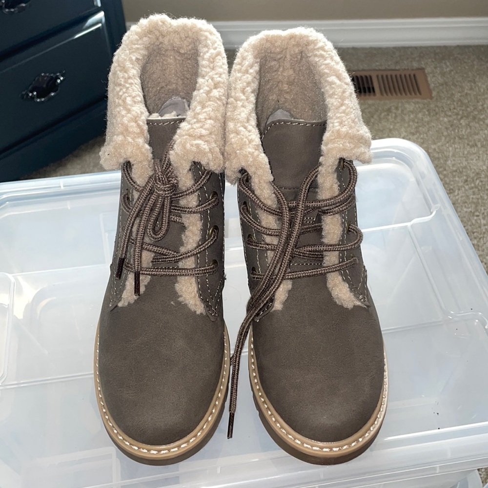 SONOMA boots